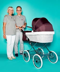 Ursula und Hans-Dieter Kroll, Generalvertretung Deutschland von Nana Kinderwagen, mit Kinderwagen "Toscana"