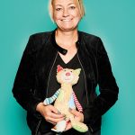 Manuela Hofmann, Presse- und Öffentlichkeitsarbeit von Sigikid, mit Sweety Patchwork Katze