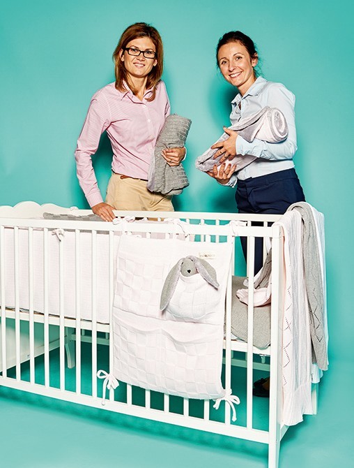 Ewelina Staniewska, Inhaberin von Molomoco, mit Baby-Heimtextilien „Blanket Teddy“