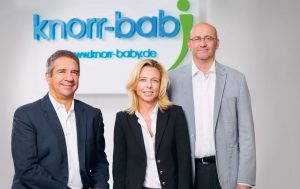 Neues Führungsteam bei Knorr-Baby: Dr. Imaan Bukhari, Geschäftsführer, Anja Menz-Svensson, Leiterin Brand- und Produktmanagement, und Stefan Zipfel, Vertriebsleiter (v.l.n.r.)