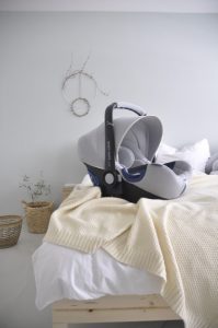 Baby Safe von Britax Römer in der Ausführung Nordic Grey