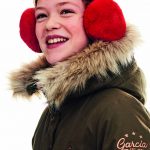 Tolle Optik: Neben Jacken in gedeckten Farben, aber auch in Rosa und in Rot, bietet Garcia mit der „Parka Family“ einen praktischen Winterklassiker an.