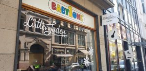 Aus Familienbande in Hamburg wird LuettenLaden, dem neuen Innenstadt-Shop-Konzept von Babyone.
