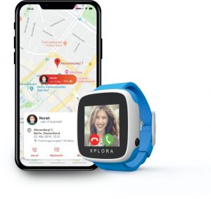 Die Bedienung der Smartwatch ist kinderleicht. Sie erfolgt über einen Touchscreen mit selbsterklärenden Symbolen. Alle Einstellungen der Uhr nehmen die Eltern über die App vor. Sie steht kostenlos im App Store oder Google Play Store zur Verfügung.