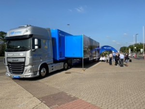 Truck der Dorel Roadshow – on the road statt auf der Messe