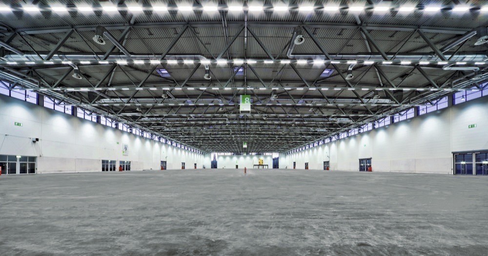 Leere Messehallen wie die Halle 8.1 der Koelnmesse geben die Lage in 2020 wieder.