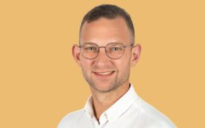 Tobias Wilke ist ab Juli 2025 Chief Sales und Marketing Officer bei Small Foot