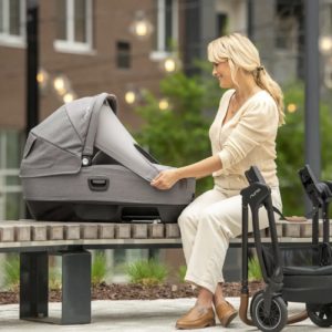 Nuna-Produkte lassen sich ab sofort auch über StrollMe mieten – darunter "Cari Next" für 19,90 Euro pro Monat.